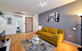 First Class Apartment, Free Parking