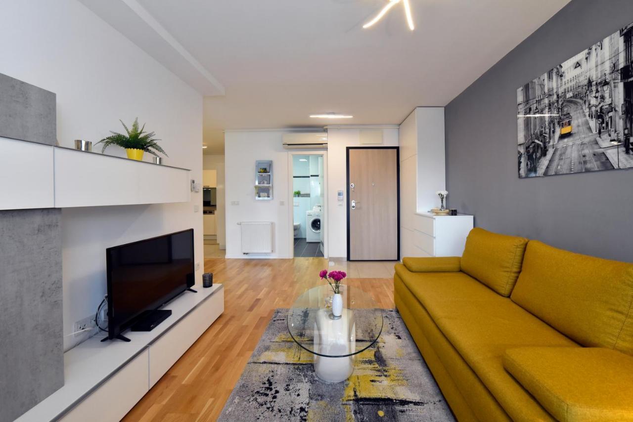 First Class Apartment, Free Parking Zagabria Esterno foto