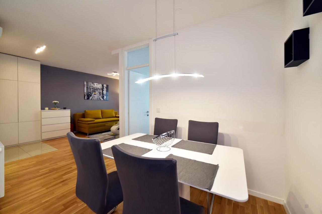 First Class Apartment, Free Parking Zagabria Esterno foto